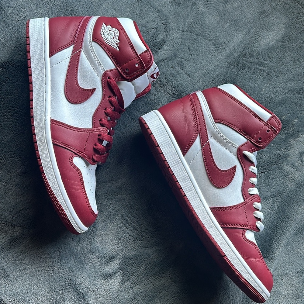 Jordan 1 OG Artesian Team Red - Picture 2 of 2
